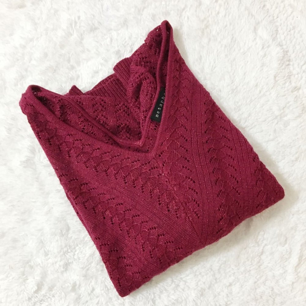 Metaphor | Maroon bat wings v neck crop sweater - Picture 4 of 11